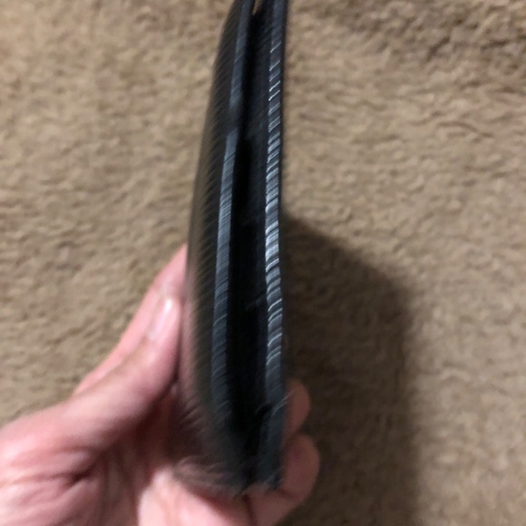 LOUIS VUITTON BLACK EPI BIFOLD WALLET - Picture 6 of 11